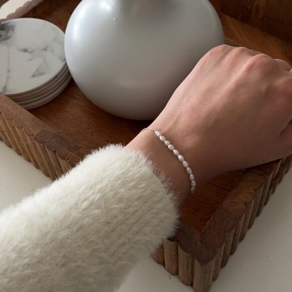 Neiman Marcus 14K Gold Plated Beaded Freshwater Cultured Pearl Bracelet - Picture 5 of 6